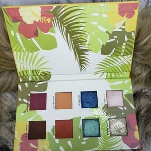 alamar eyeshadow palette